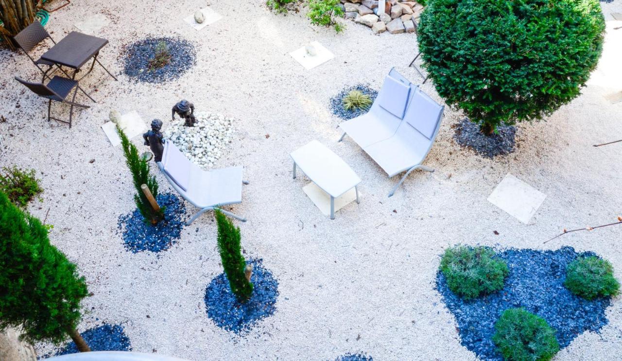 Logis Hotel La Villa Boucicaut 샬롱쉬르송 외부 사진